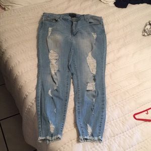 Forever 21 Jeans - Forever 21 plus size Distressed jeans Forever 21 Jeans - Forever 21 plus size Distressed jeans